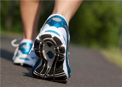  walking sneakers